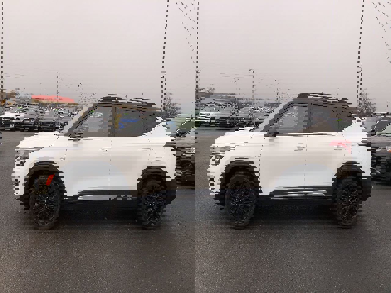 Used 2023 Kia Seltos Nightfall Edition image 3