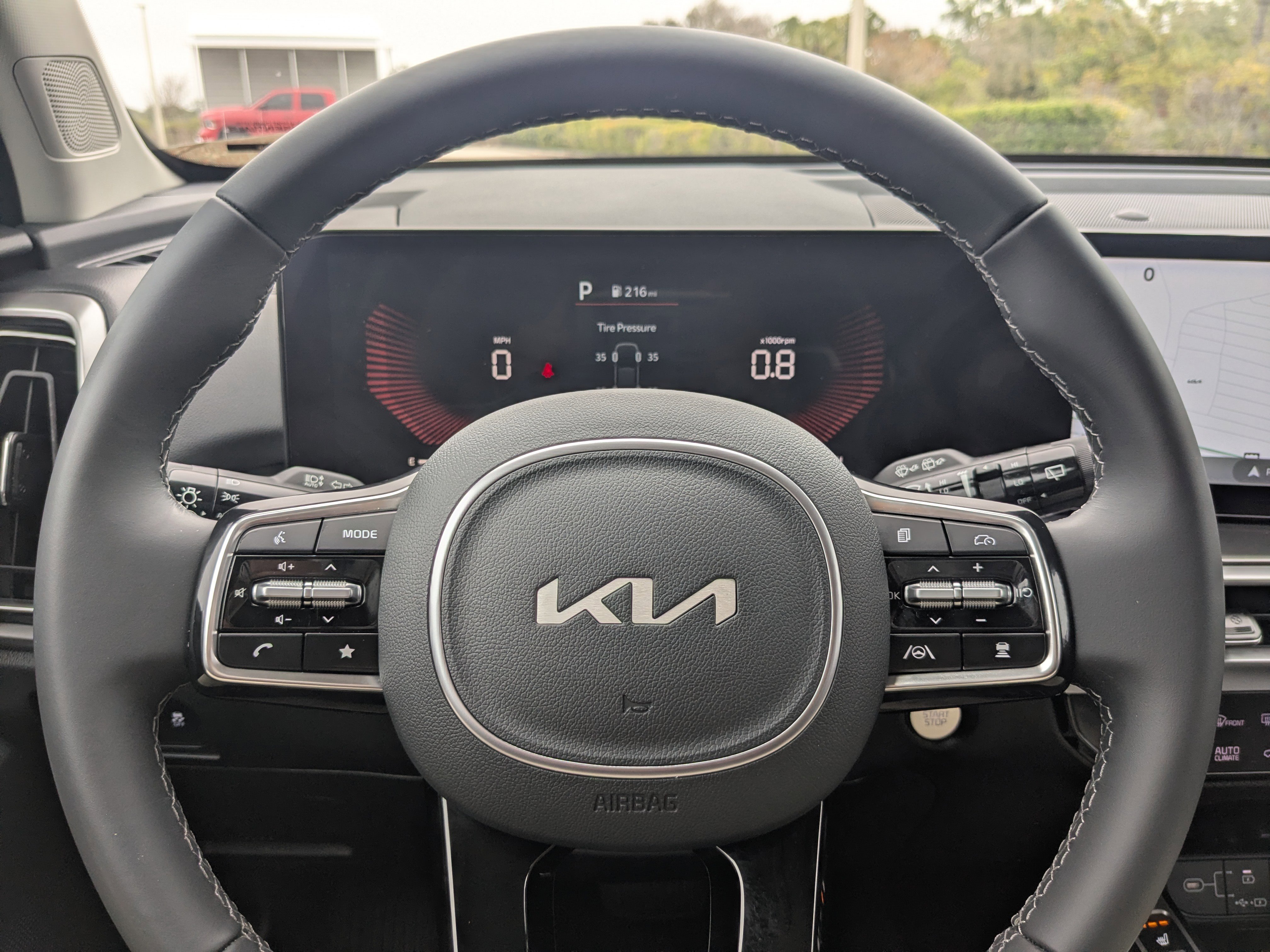 Certified 2025 Kia Sorento S w/ Panoramic Sunroof Package image 35