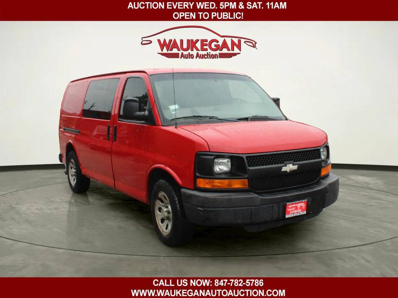 Used 2009 Chevrolet Express 1500 RWD image 3