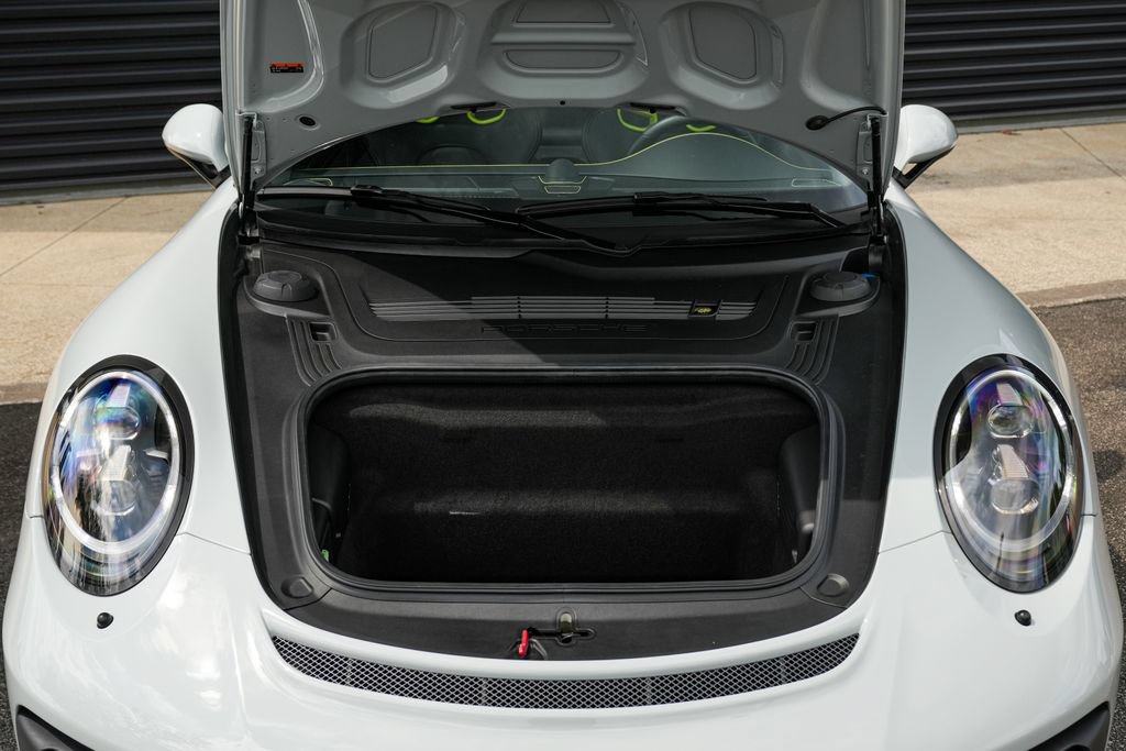 Certified 2018 Porsche 911 GT3 RWD image 10