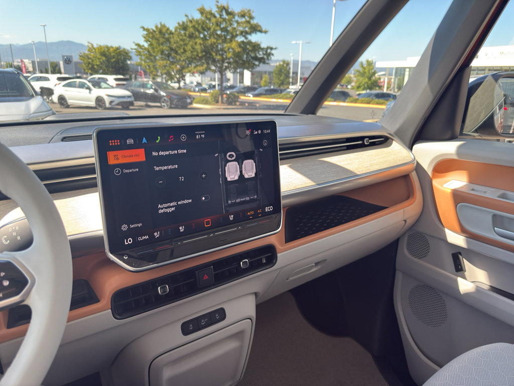 Used 2025 Volkswagen ID. Buzz 1st Edition image 14