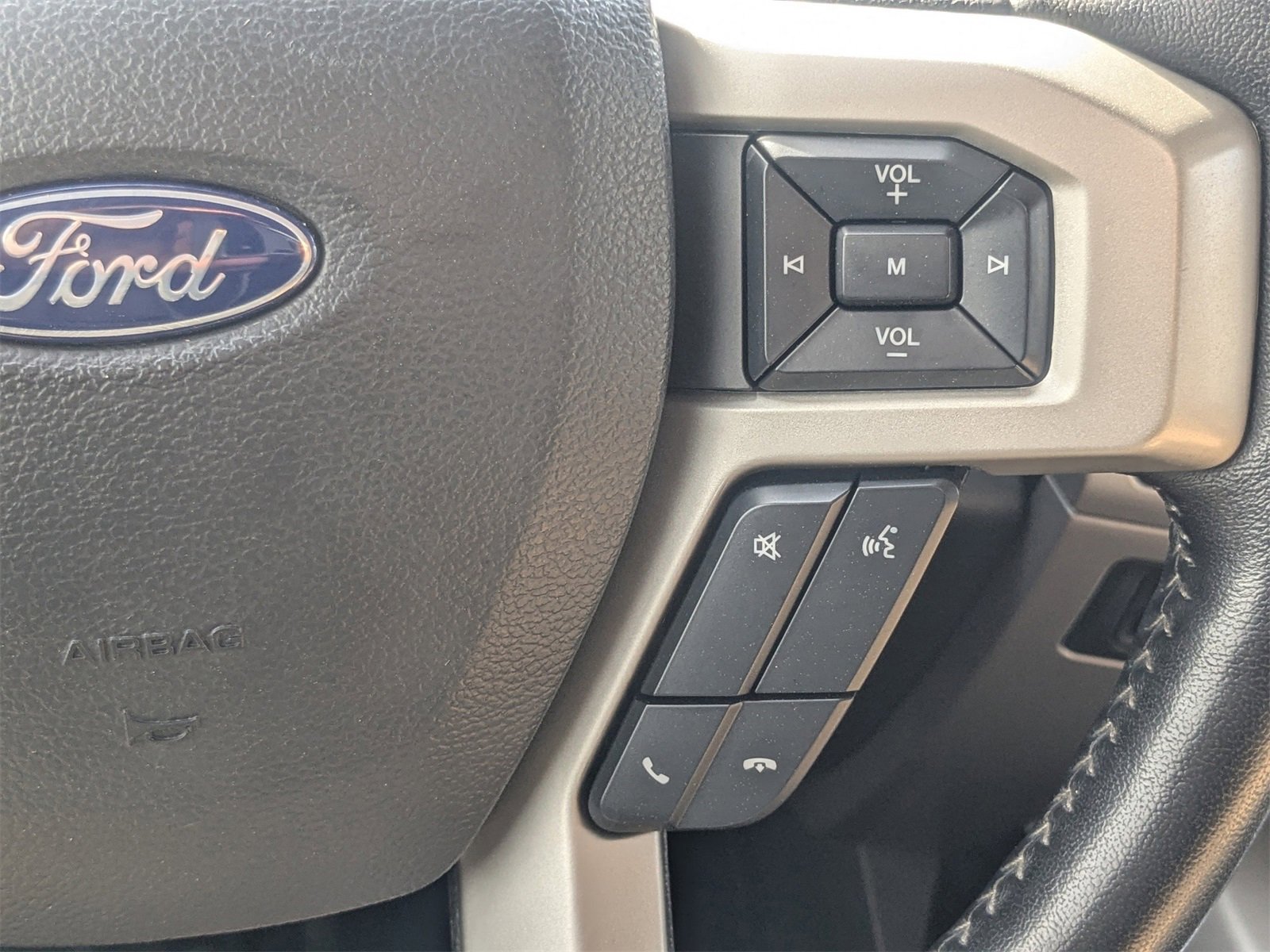 Used 2022 Ford F450 Lariat w/ Lariat Ultimate Package image 31