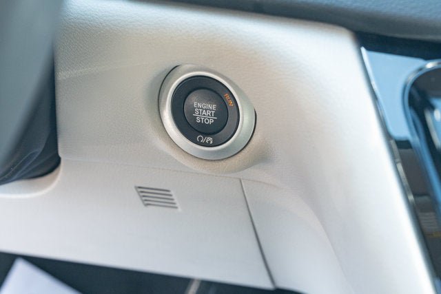 Used 2023 Chrysler Pacifica Touring-L FWD image 21