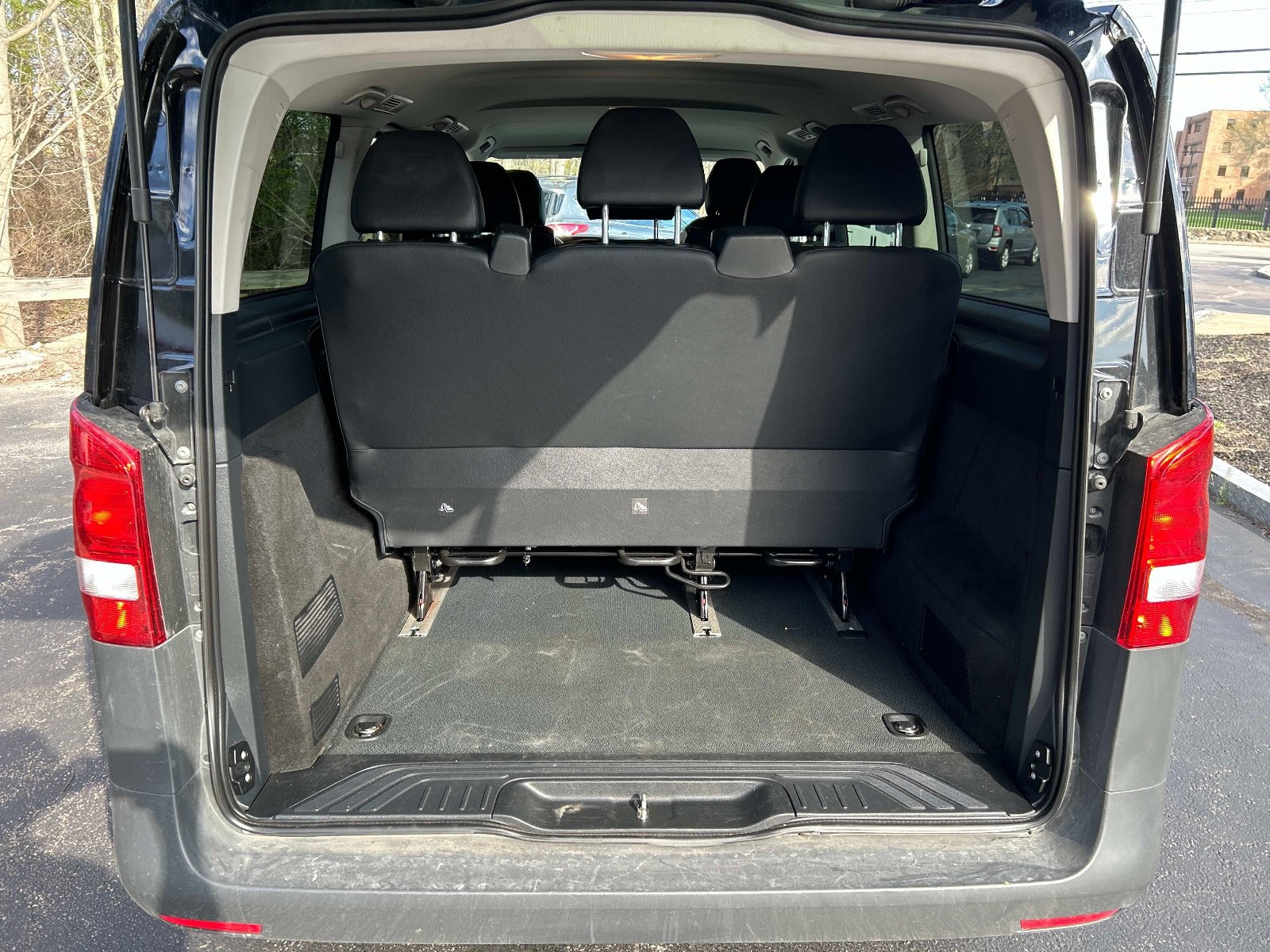 Used 2023 Mercedes-Benz Metris Passenger image 11