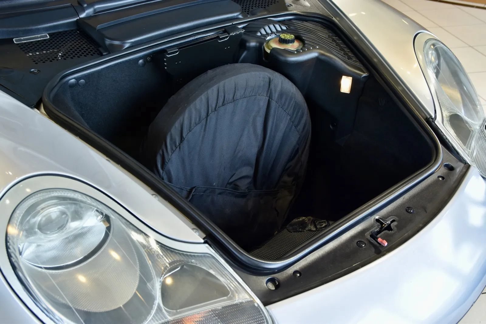 Used 2001 Porsche Boxster RWD image 28