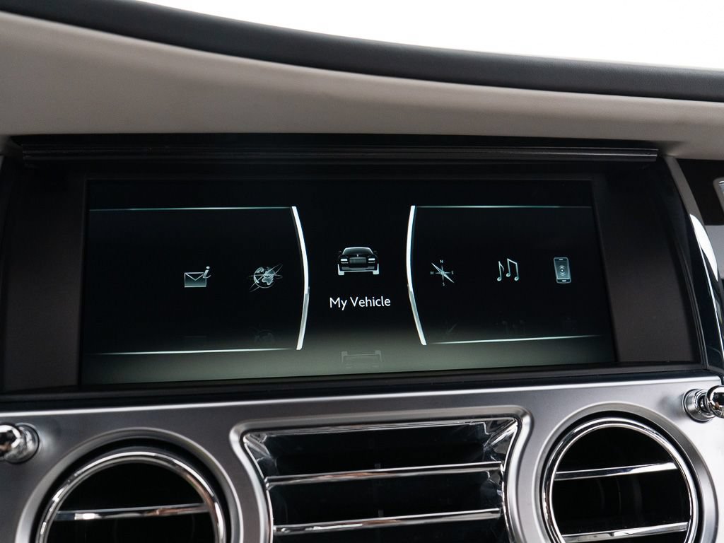 Certified 2018 Rolls-Royce Dawn RWD image 44