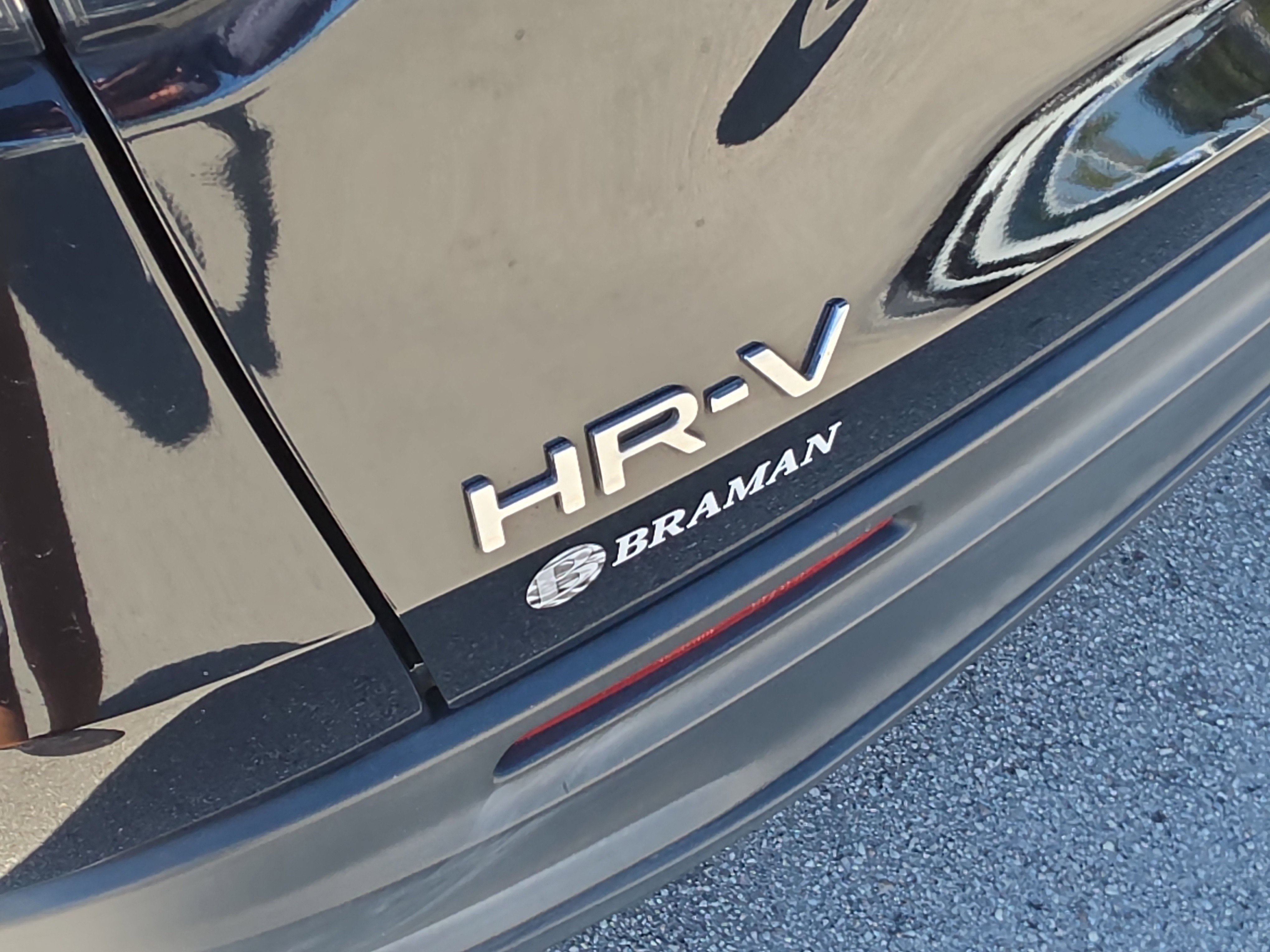 Certified 2023 Honda HR-V LX image 5