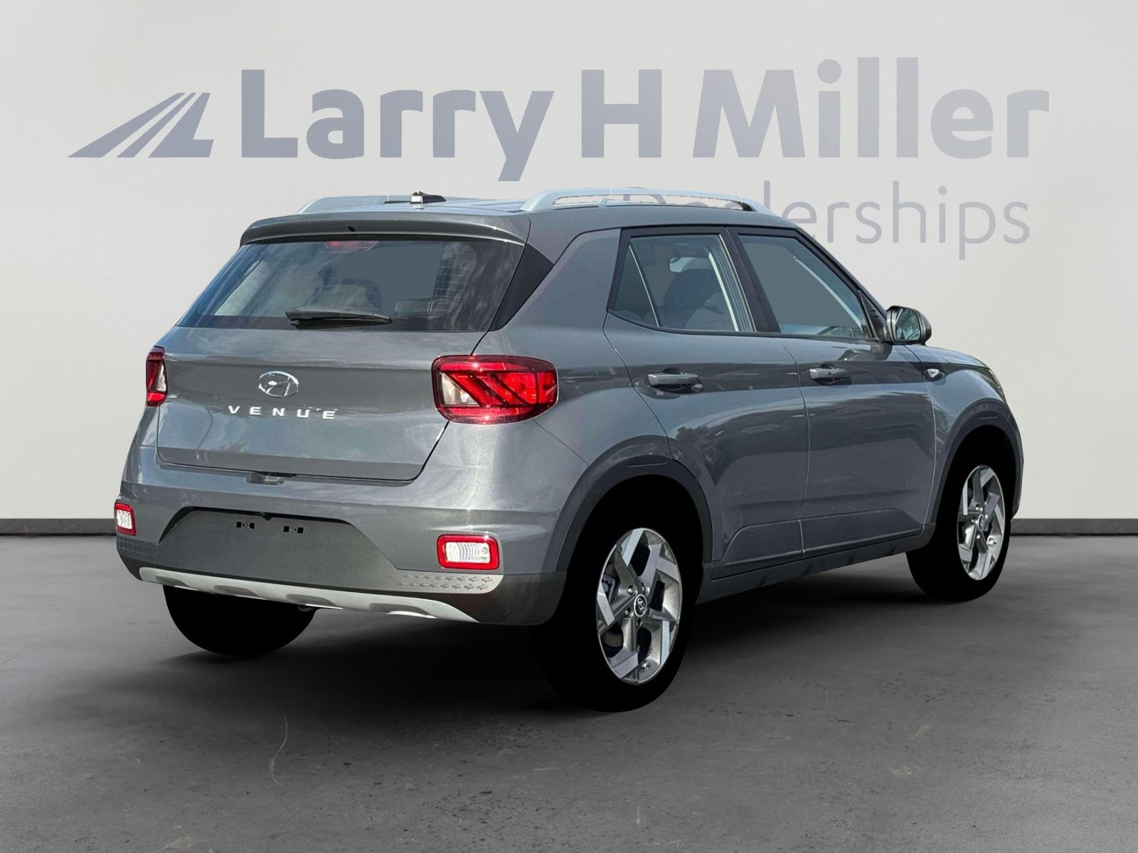 New 2026 Hyundai Venue SEL FWD image 7
