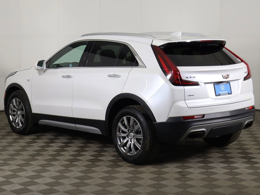 Used 2020 Cadillac XT4 Premium Luxury w/ Cold Weather Package AWD/4WD image 11