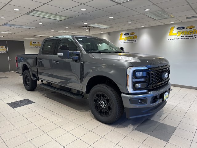 New 2027 Ford F250 Lariat w/ Black Appearance Package