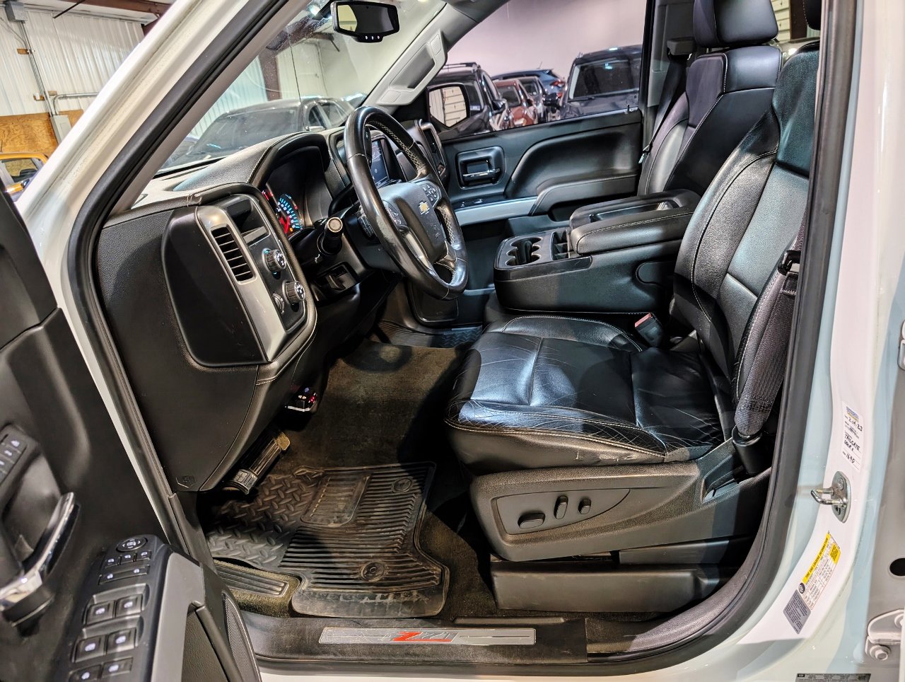 Used 2017 Chevrolet Silverado 1500 LTZ Z71 image 16