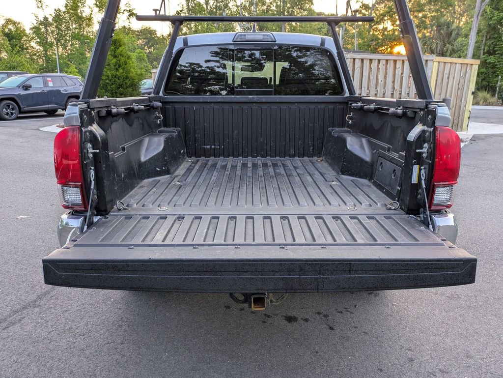 Used 2019 Toyota Tacoma SR5 RWD image 13