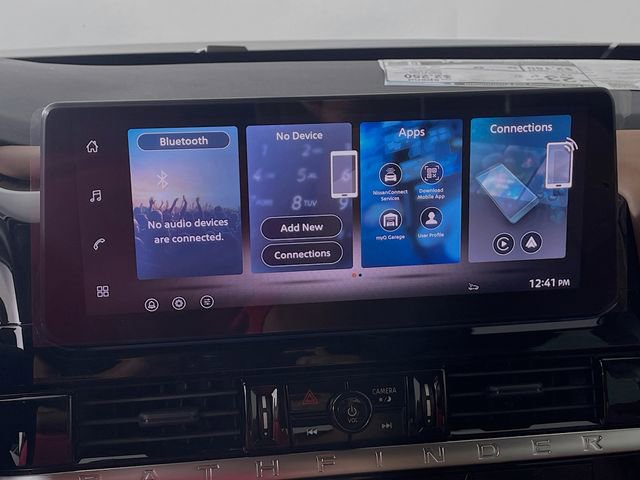 New 2026 Nissan Pathfinder Platinum FWD image 9