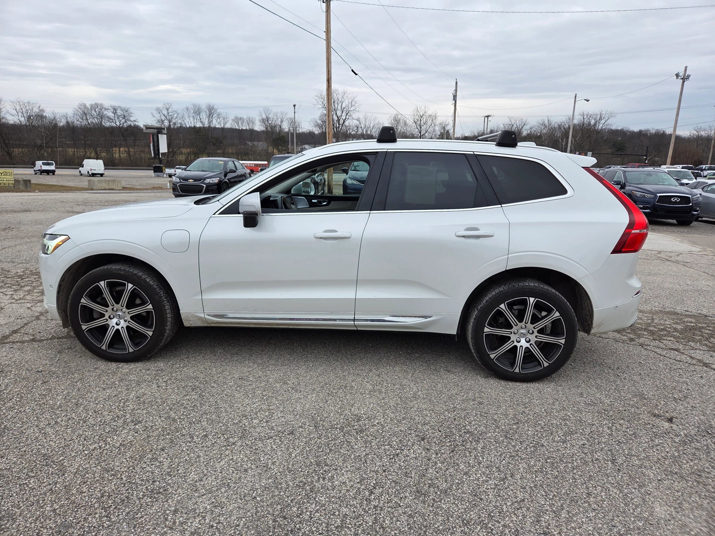 Used 2018 Volvo XC60 T8 Inscription w/ Advanced Package image 1