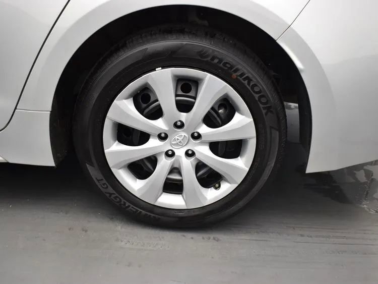 Used 2025 Toyota Corolla LE image 35