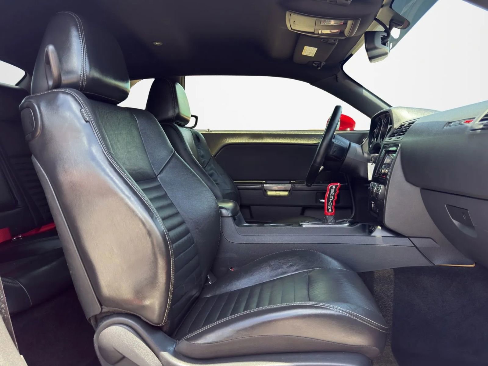 Used 2014 Dodge Challenger SRT8 Core RWD image 13