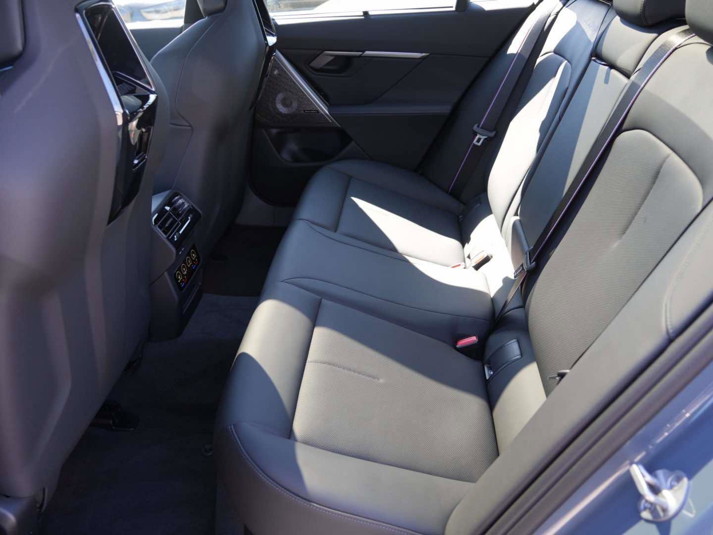 New 2026 BMW M5 Touring image 19