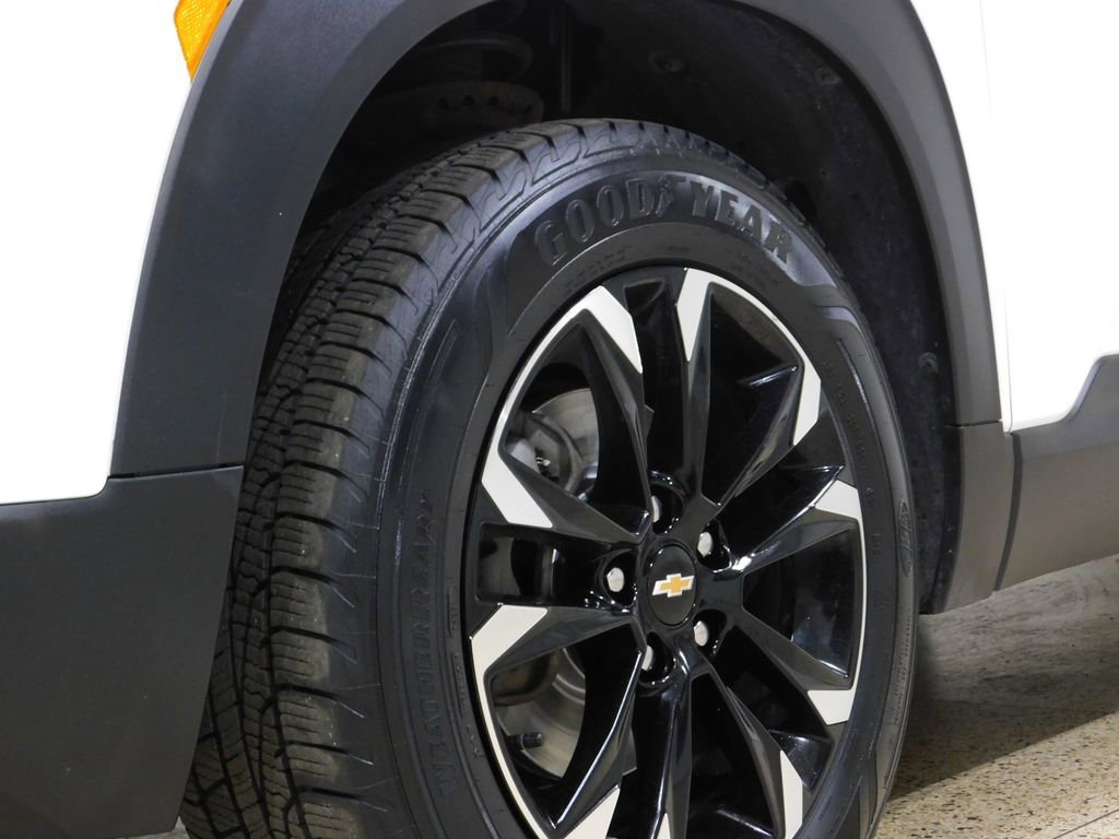 Used 2021 Chevrolet TrailBlazer LT w/ Sun and Liftgate Package AWD/4WD image 19