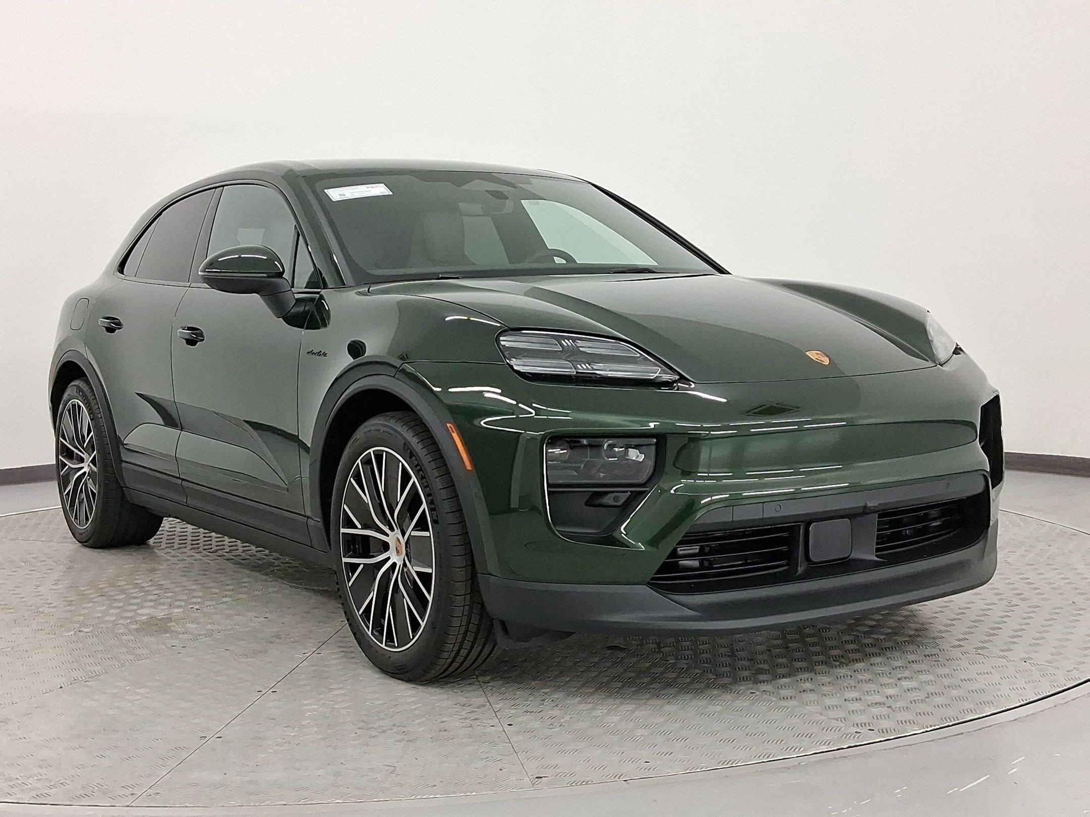 Used 2026 Porsche Macan image 7