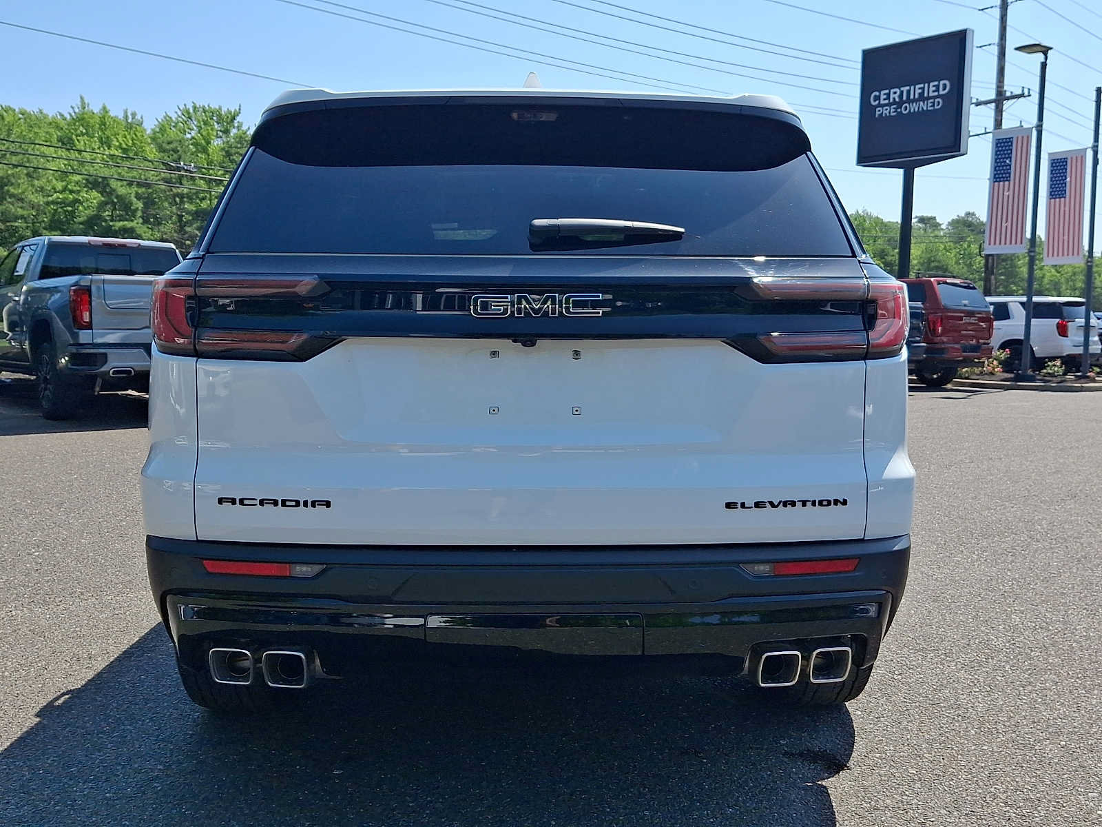 Used 2026 GMC Acadia Elevation w/ Black Edition FWD image 5
