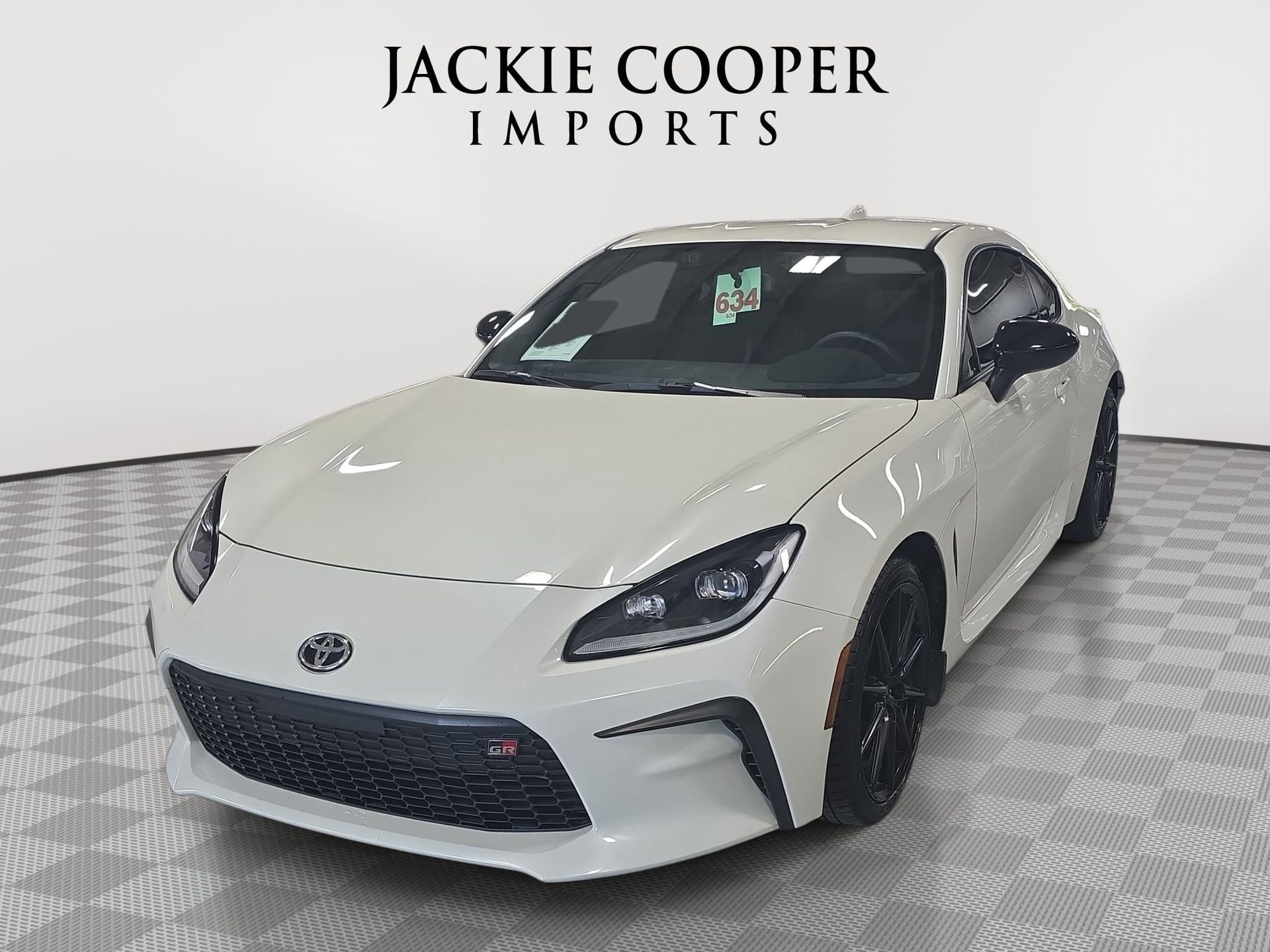 Used 2024 Toyota GR86 Premium image 1