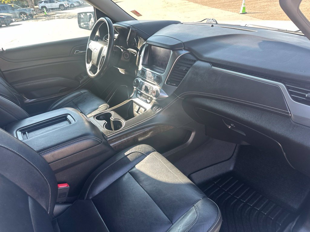 Used 2019 Chevrolet Suburban LT AWD/4WD image 34