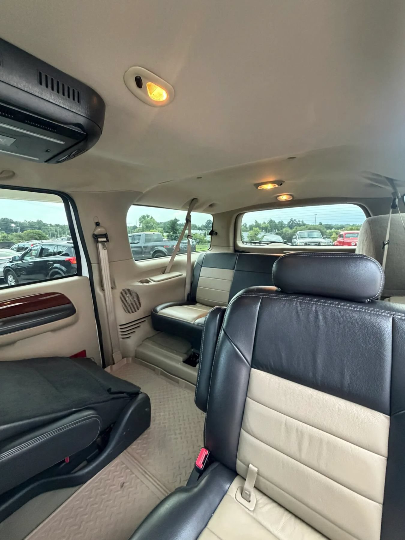 Used 2005 Ford Excursion Eddie Bauer AWD/4WD image 36