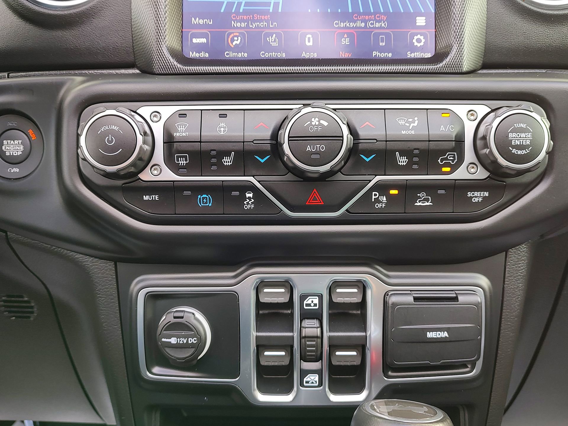 Used 2021 Jeep Wrangler Unlimited Sahara w/ Cold Weather Group image 21