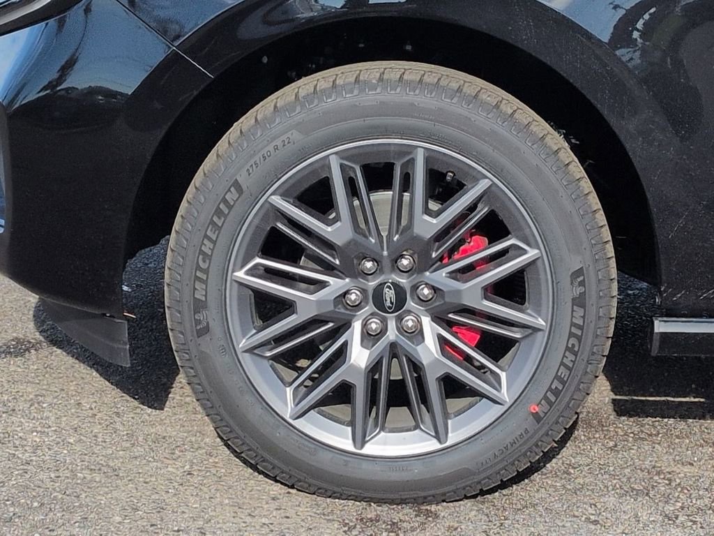 New 2025 Ford Expedition Platinum w/ Stealth Performance Package AWD/4WD image 35