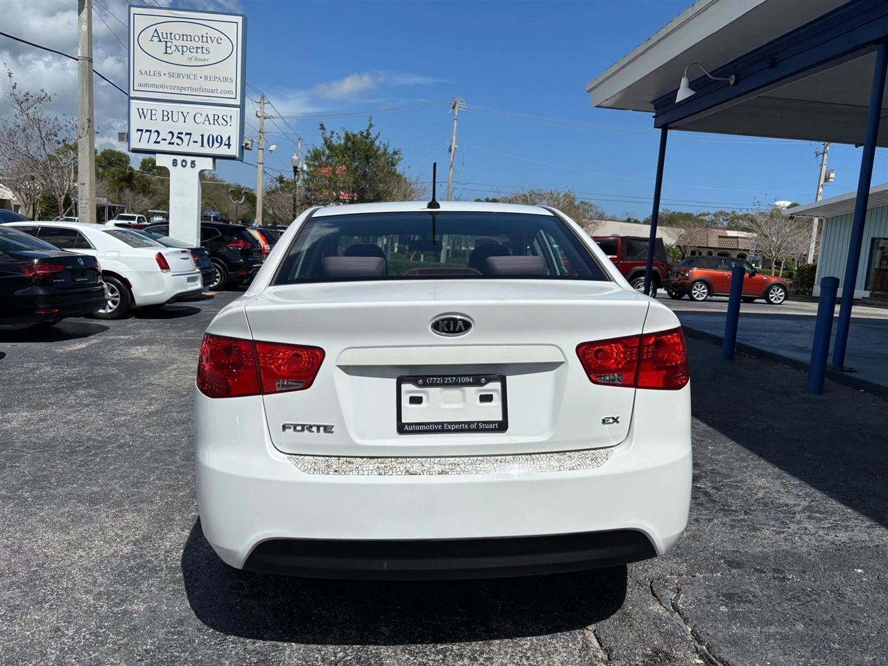 Used 2010 Kia Forte EX image 4