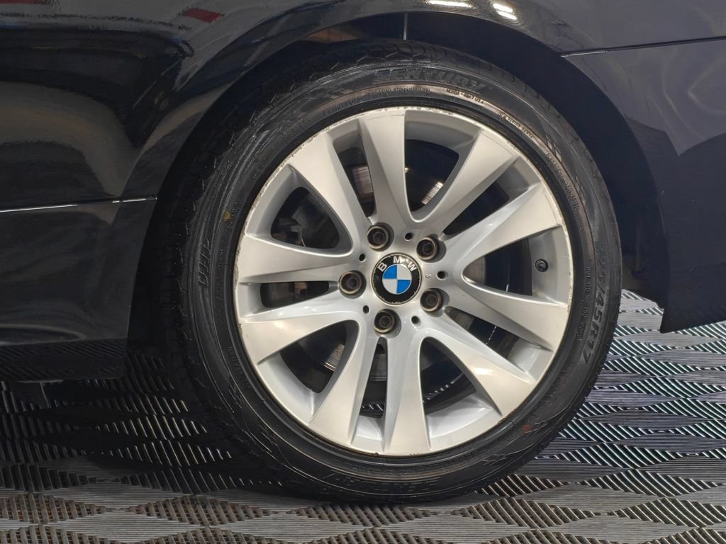 Used 2011 BMW 328i xDrive Coupe AWD/4WD image 40