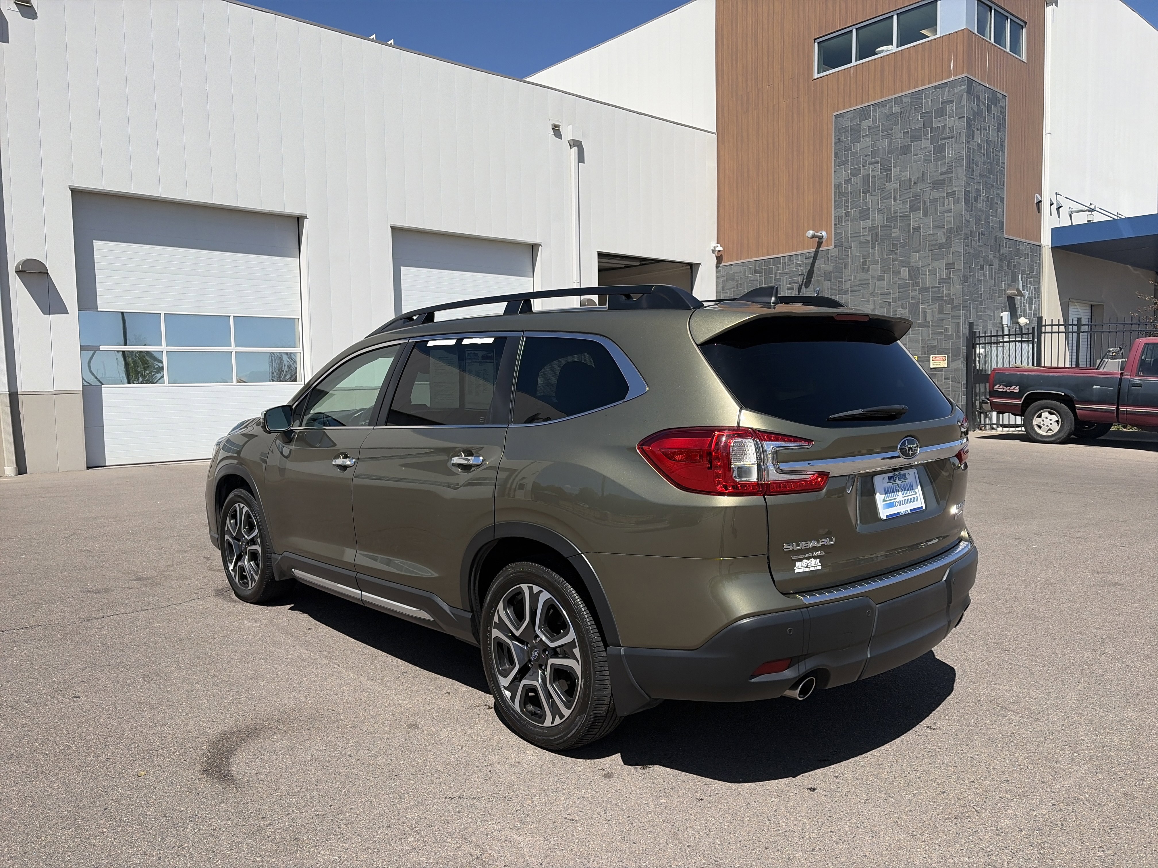 Used 2023 Subaru Ascent Touring AWD/4WD image 7