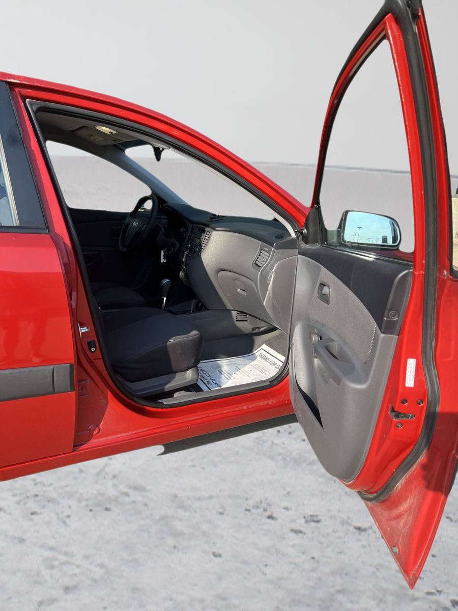 Used 2008 Kia Rio LX FWD image 16