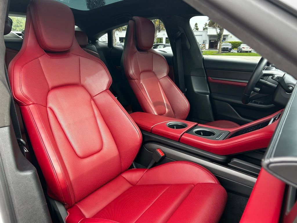 Used 2020 Porsche Taycan Turbo S image 39