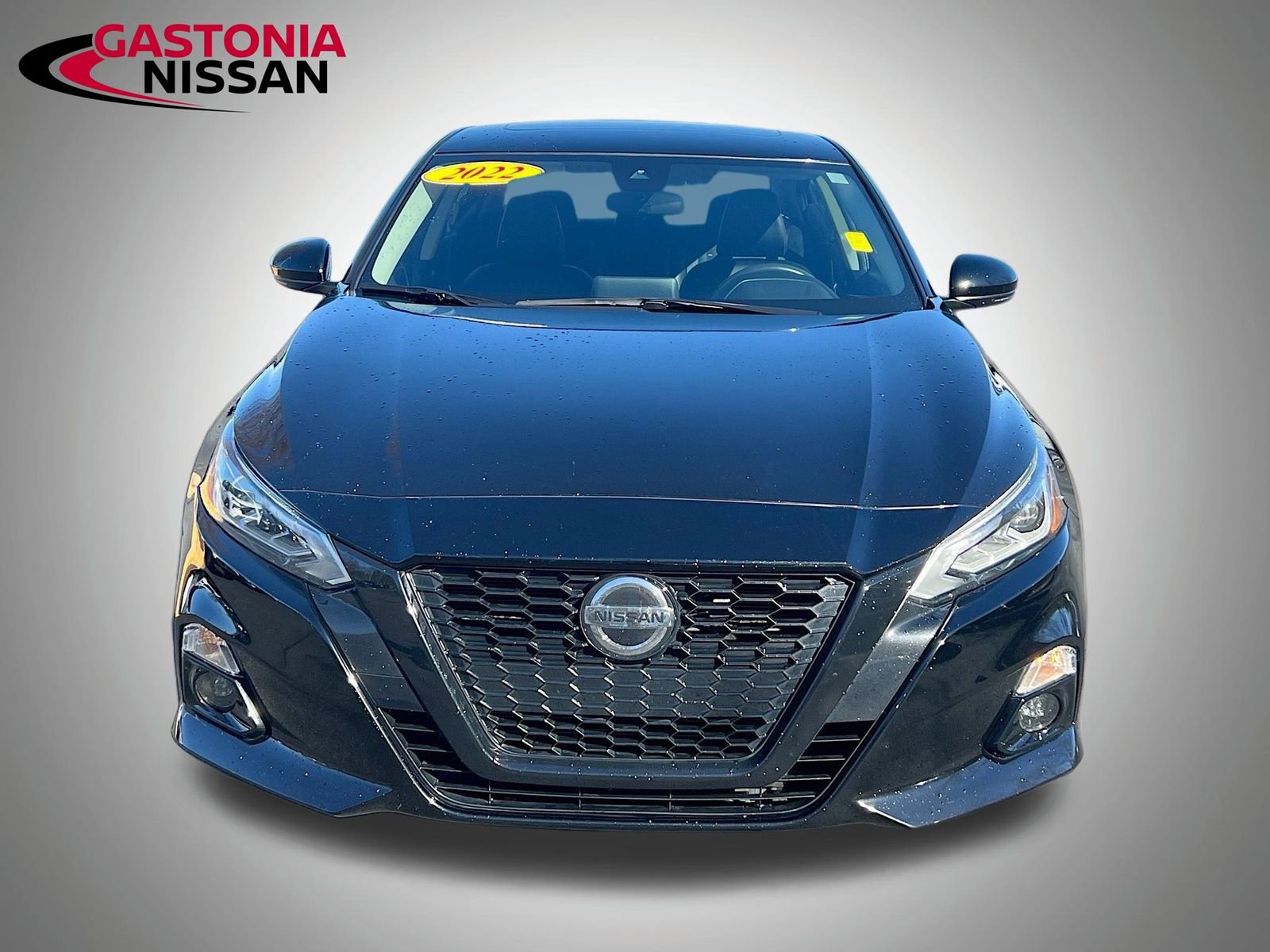 Used 2022 Nissan Altima 2.5 SR w/ Midnight Edition Package video 2