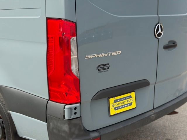 Used 2021 Mercedes-Benz Sprinter 1500 image 12
