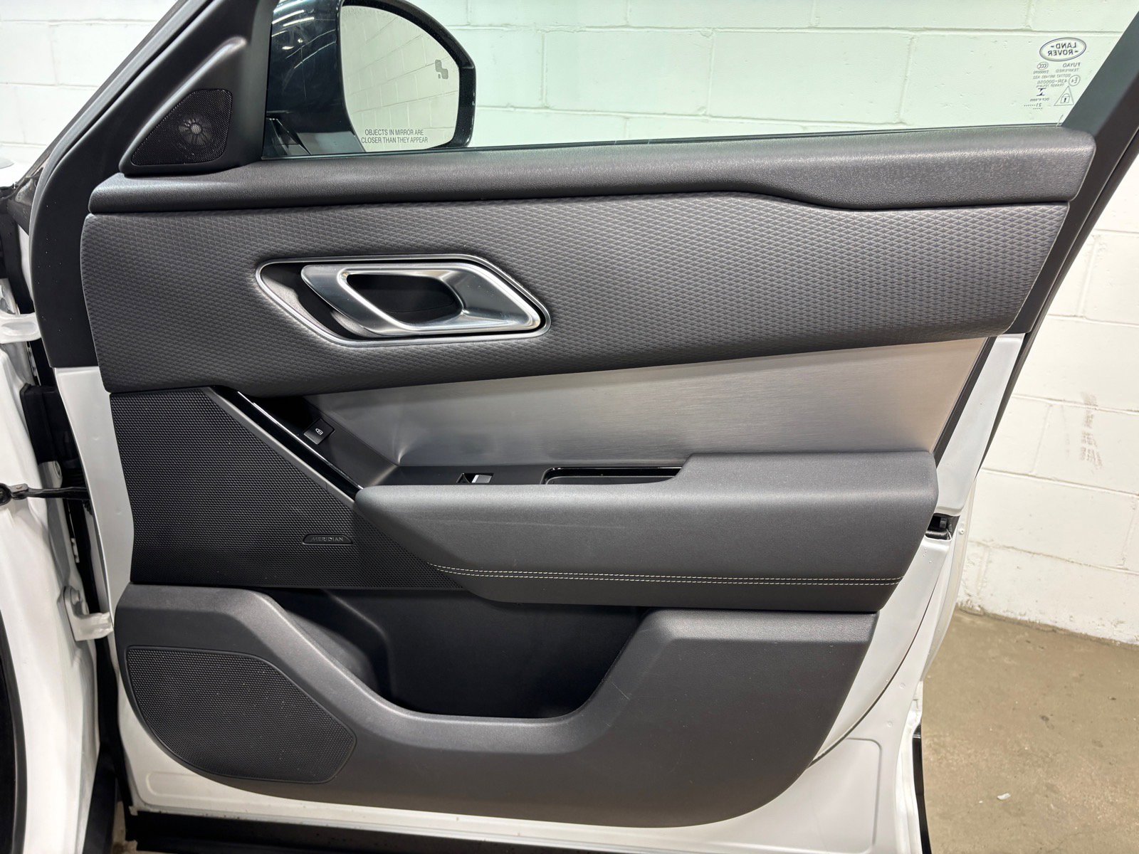 Used 2022 Land Rover Range Rover Velar R-Dynamic S AWD/4WD image 34