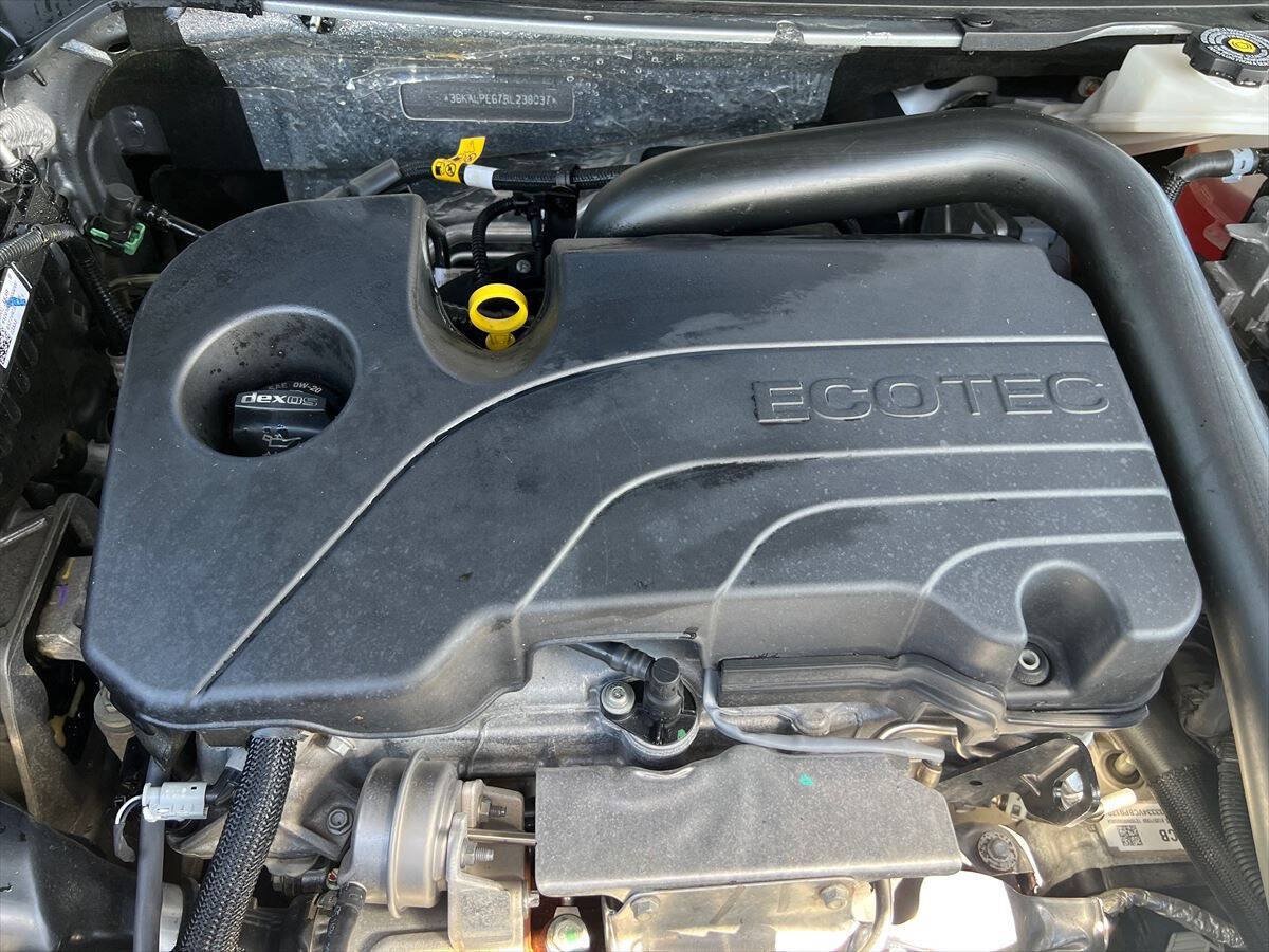 Used 2024 GMC Terrain SLT FWD image 23