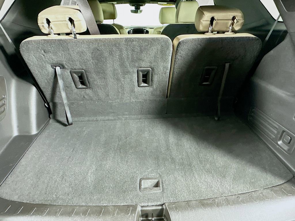 Used 2023 Chevrolet Traverse LT w/ LT Premium Package image 34