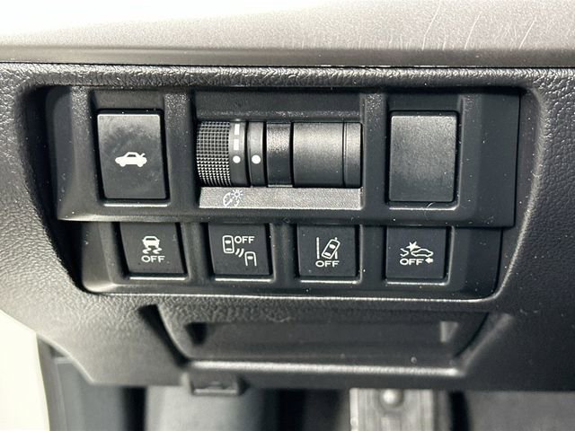 Used 2018 Subaru Legacy 2.5i Premium w/ Eyesight & BSD & Rcta & HBA image 22