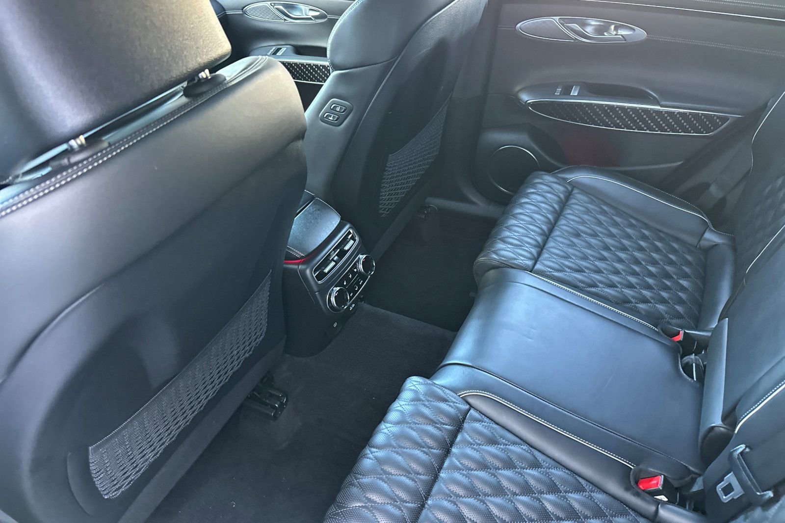 Used 2023 Genesis GV70 3.5T Sport w/ Sport Prestige Package image 13