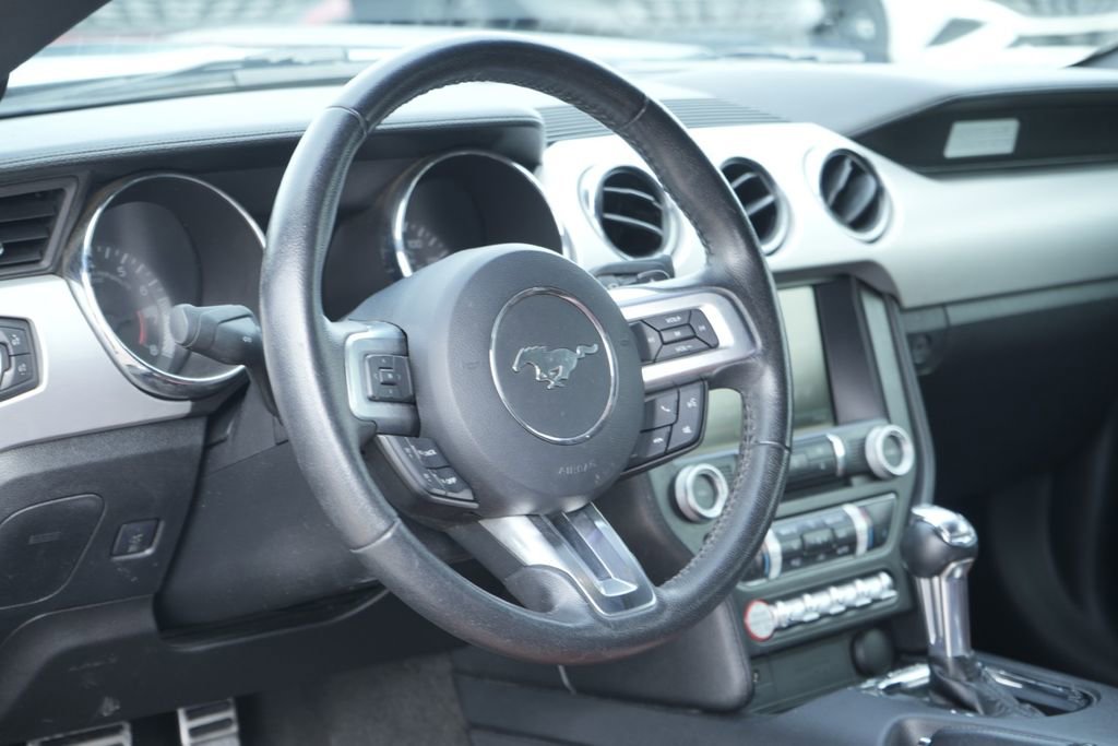 Used 2015 Ford Mustang Premium image 23