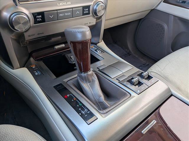 Used 2016 Lexus GX 460 w/ Premium Package image 17