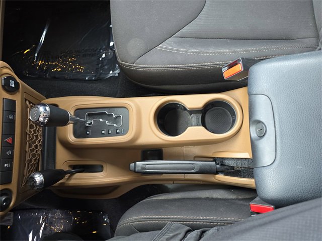 Used 2015 Jeep Wrangler Rubicon w/ Power Convenience Group image 24