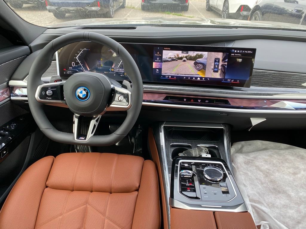 New 2026 BMW 750e xDrive image 12