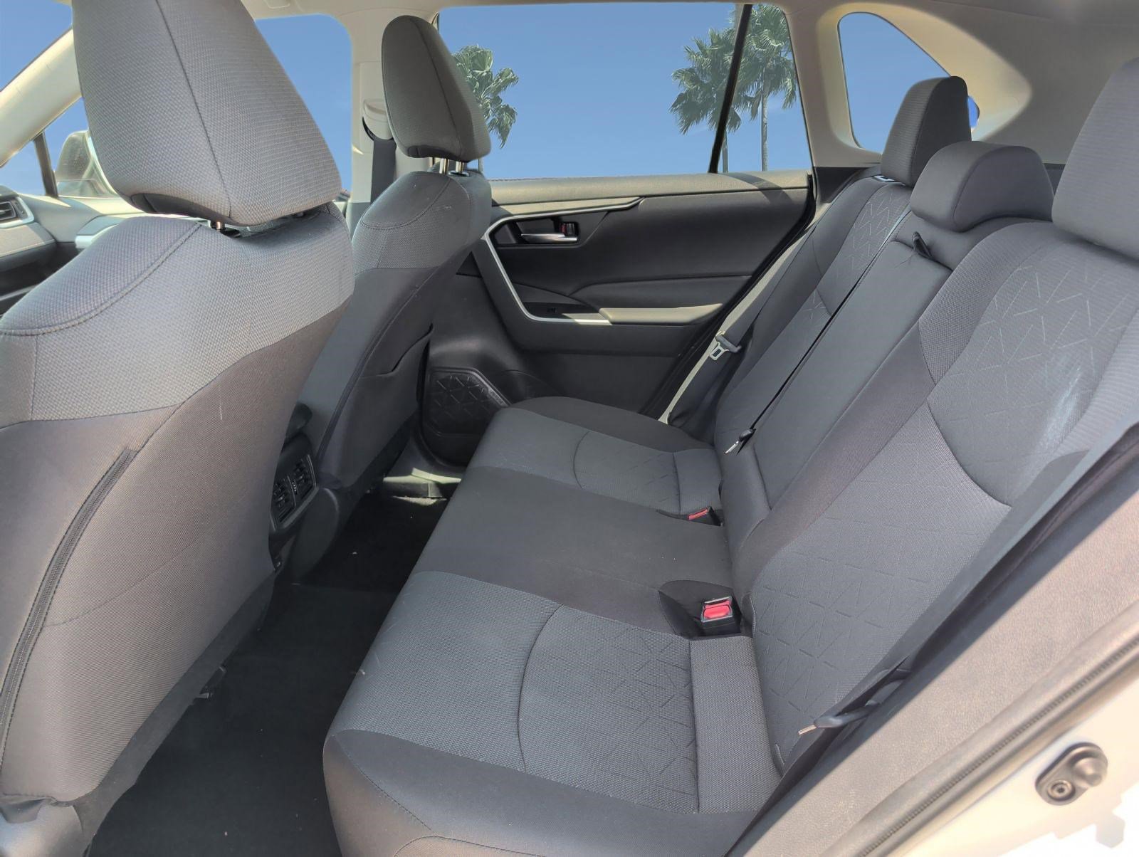 Used 2024 Toyota RAV4 XLE AWD/4WD image 24