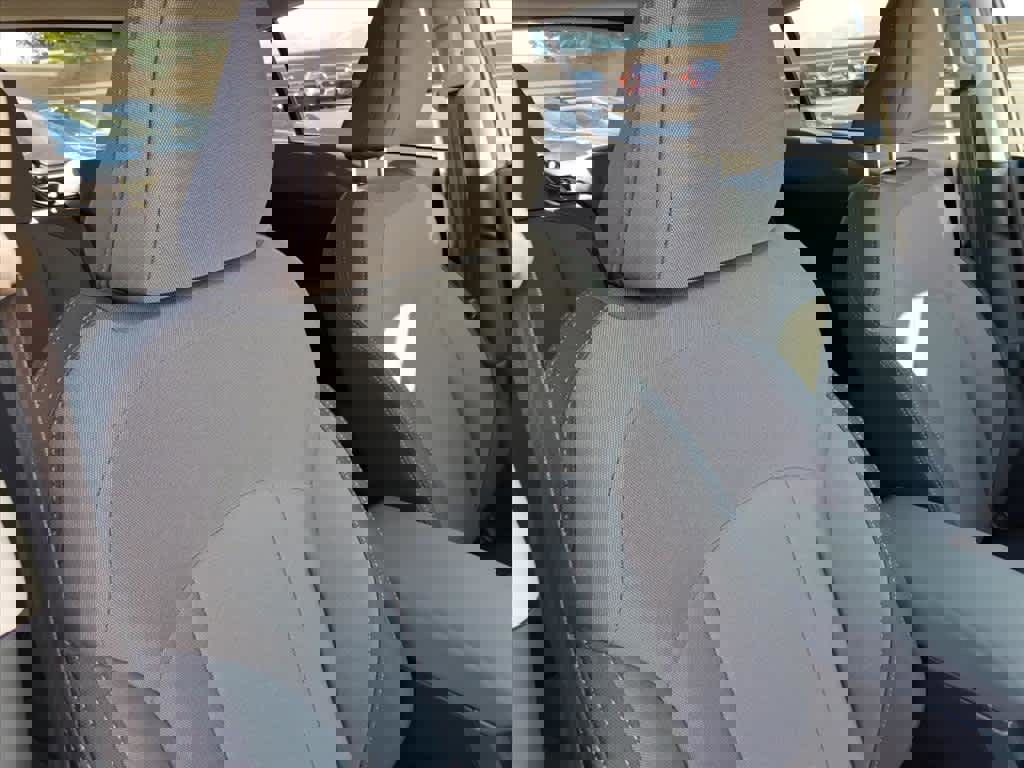 Certified 2025 Subaru Crosstrek 2.0i Premium image 19