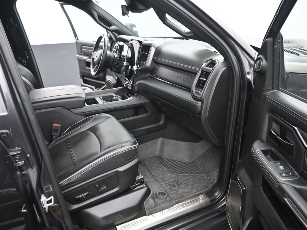 Used 2024 RAM 2500 Limited image 17