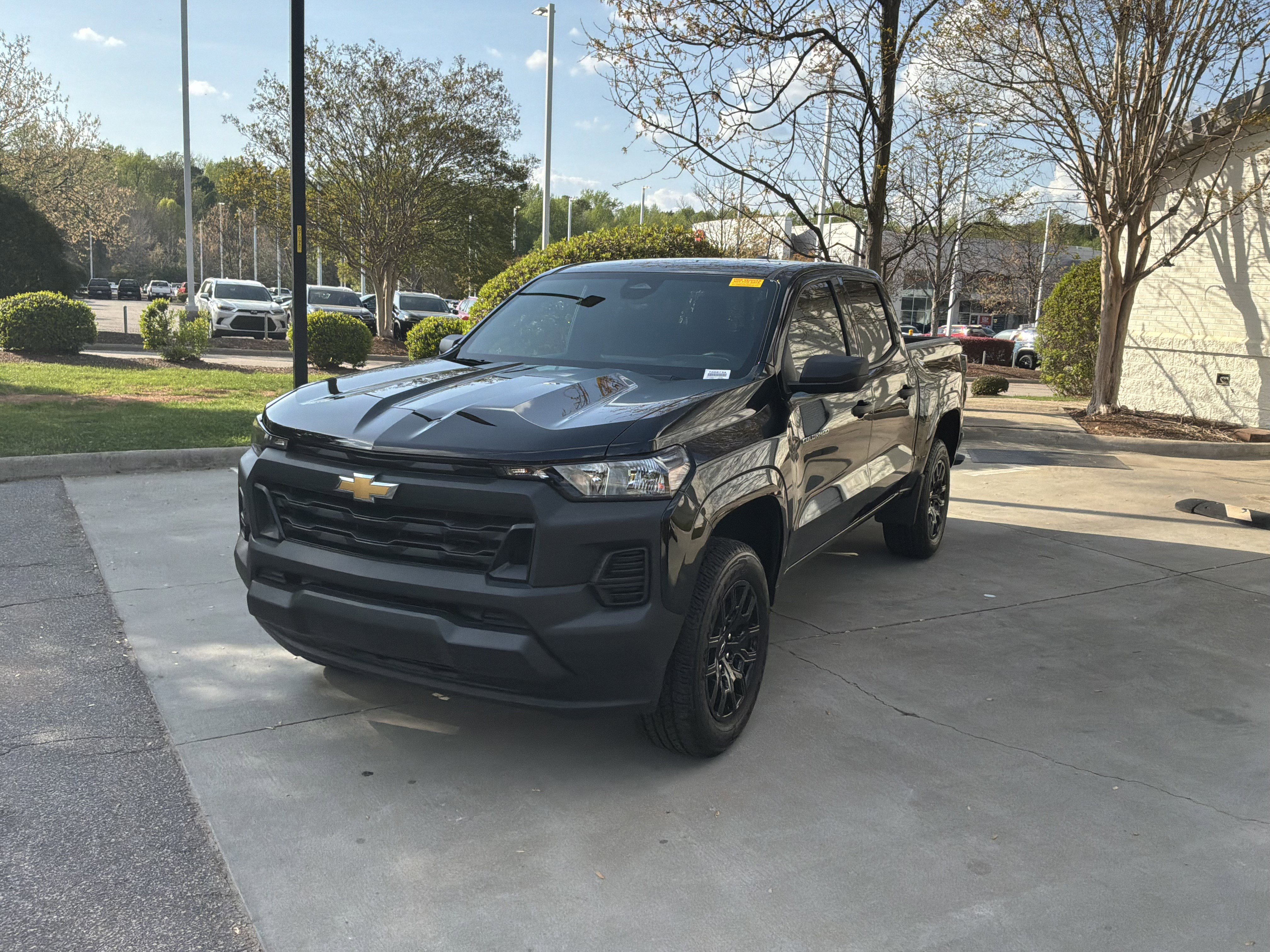 Used 2025 Chevrolet Colorado W/T w/ WT Custom Package image 5