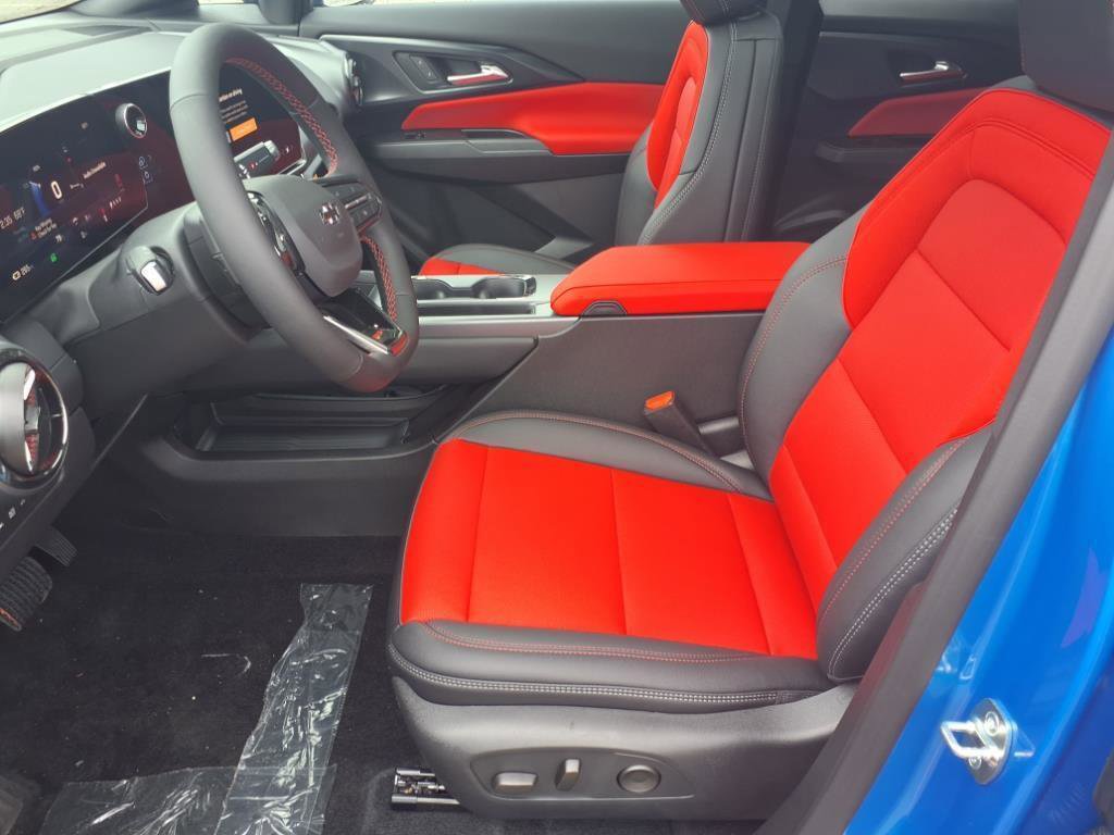 New 2025 Chevrolet Equinox EV RS image 5